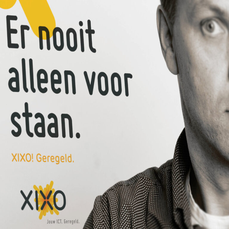 xixo-advert Er nooit alleen voor staan